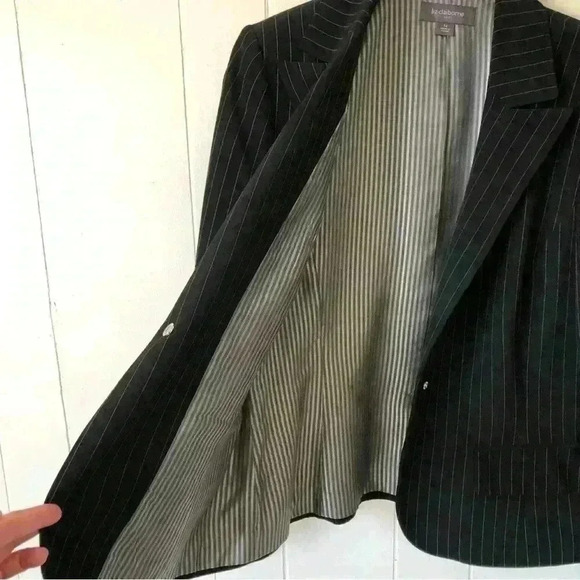 Liz Claiborne Striped Polyester Blazer Size 14 - Picture 3 of 10